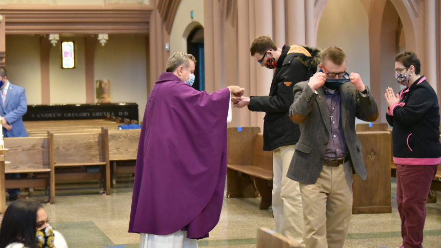 other_abled_mass_2021_communion.jpg