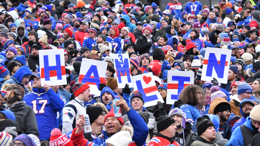 Public prayer service held for Bills player Damar Hamlin in Cincinnati