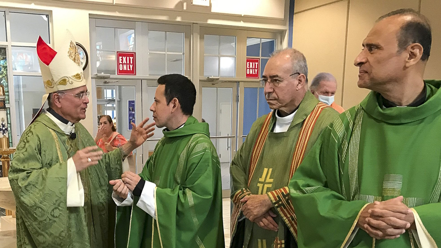 Bishop Báez: 'What Has Happened in Nicaragua Has Been a Miracle'