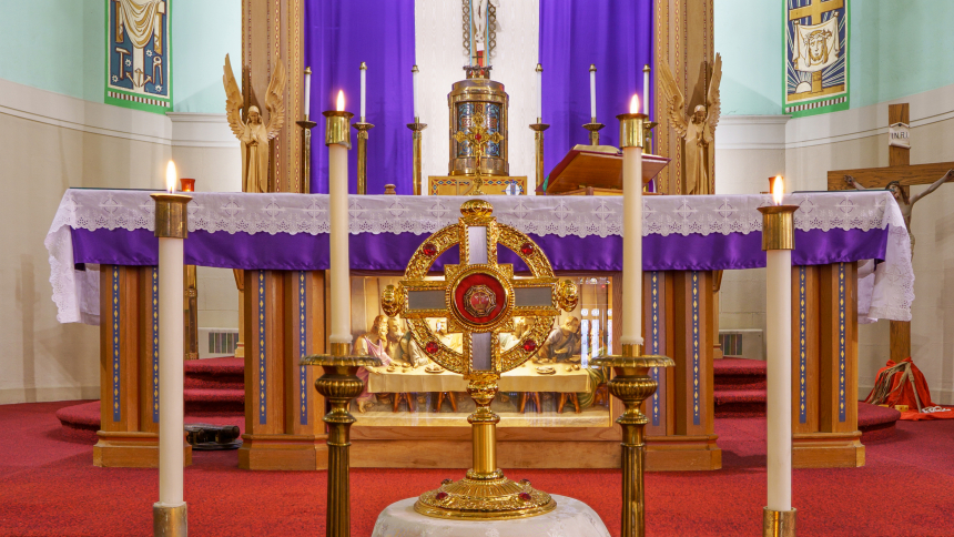 St. Stanislaus Kostka to offer veneration of True Cross of Christ, other relics on display