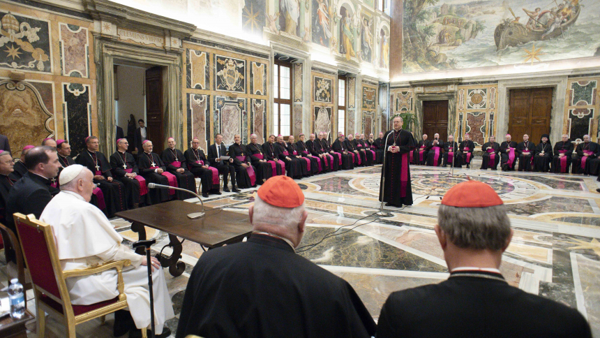 Bishop Georg Bätzing, president of the German bishops' conference, addresses Pope Francis in the Clementine Hall of the Apostolic Palace during the bishops' "ad limina" visits to the Vatican in this Nov. 17, 2022, file photo .