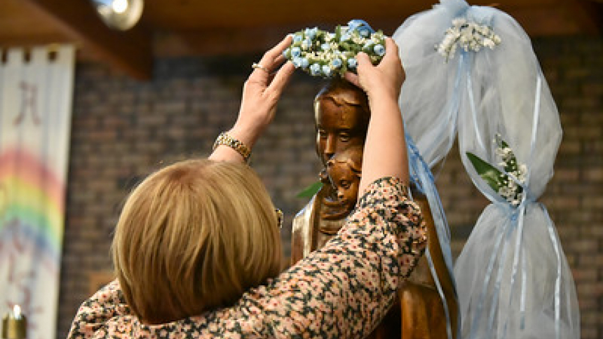 May Crowning Mary