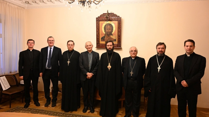 Italian Cardinal Matteo Zuppi of Bologna, fourth from left, stands next to Russian Orthodox Metropolitan Anthony of Volokolamsk, head of external church relations for the Moscow Patriarchate, during a meeting in Moscow Oct. 16, 2024. (CNS photo/courtesy of Russian Orthodox Church, Department for External Church Relations)