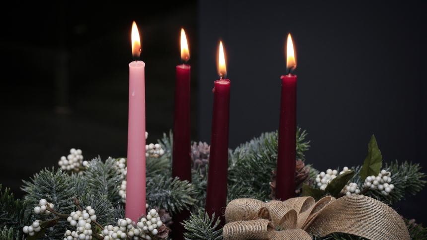 Advent candles and a wreath help bring focus to the time before the coming of our Lord. Each candle represents a week of Advent. (OSV News photo/Nancy Wiechec)