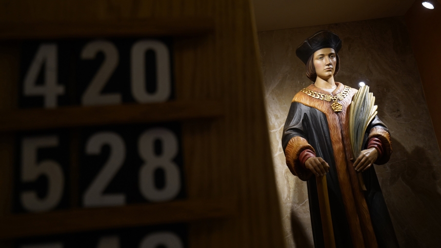 A statue of St. Thomas More, patron of statesmen, politicians and members of the legal profession, is seen at St. Thomas More Church in Hauppauge, N.Y. Lord chancellor of England under King Henry VIII, St. Thomas More was beheaded in 1535 on charges of treason after refusing to recognize the king as the supreme head of the Church of England. Under a proposal announced July 6, 2025, the Church of England is weighing a plan to disinter St. Thomas More's skull and place it in a shrine for veneration. (OSV News