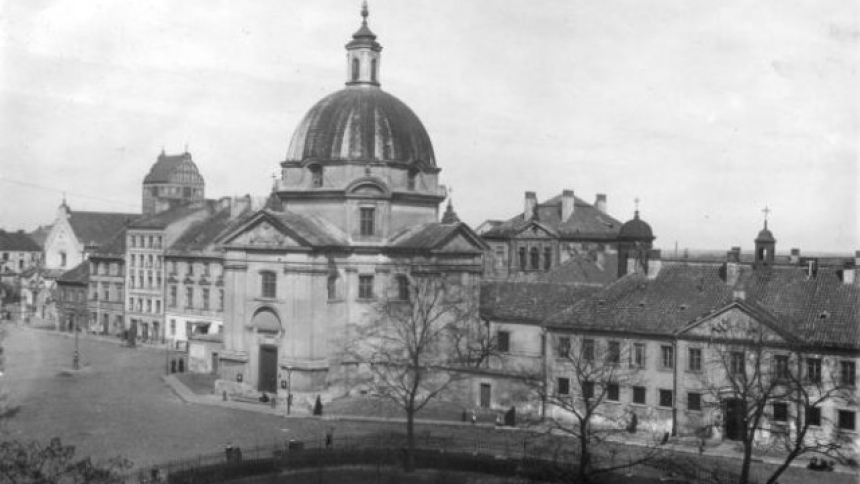 The convent of the Benedictine Nuns of the Most Blessed Sacrament and the Church of St. Casimir in Warsaw, Poland, are seen in an undated photograph before the buildings were destroyed during the Second World War by German bombing amid the Warsaw Uprising, burying 34 sisters, four priests and a thousand civilians in the rubble on Aug. 31, 1944. (OSV News photo/courtesy Nuns of the Most Blessed Sacrament) 