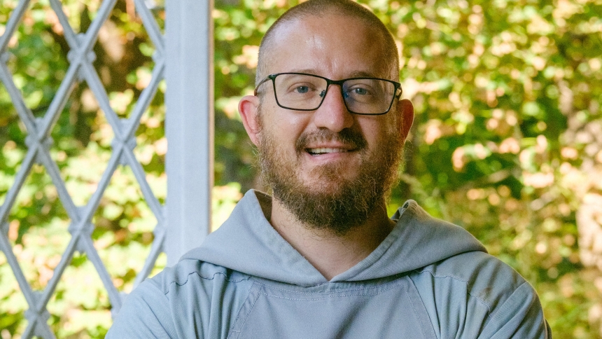 After climbing the podcast charts with "Rosary in a Year," Father Mark-Mary Ames of the Franciscan Friars of the Renewal recently released "Eight Promises of God: Discovering Hope Through the Beatitudes," a book published by Ascension that he hopes will encourage people to see "the beauty and the gift that the Lord offers us in the beatitudes." Father Ames is pictured in an undated photo. (OSV News photo/courtesy Ascension)