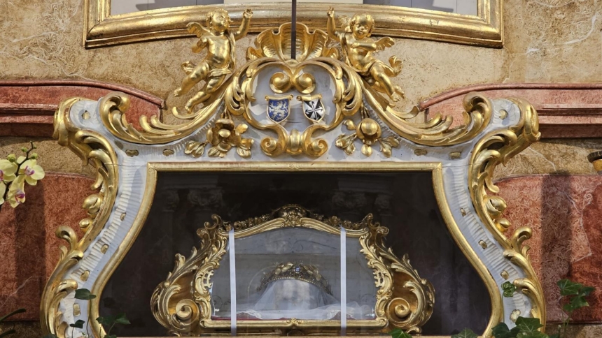 The skull of St. Zdislava of Lemberk, a 13th-century Dominican laywoman whose remains have been venerated by pilgrims for centuries, is seen in an undated photo at the Basilica of St. Lawrence and St. Zdislava in Jablonne v Podjestedi, a small Czech town 70 miles north of Prague. On May 12, 2026, a thief slipped into the basilica just before evening Mass, smashed the glass reliquary and escaped in a flash with the saint’s skull. On May 15, police announced they had recovered the relic and found the thief. (