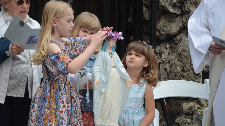 Immaculate Conception Grotto May Crowning