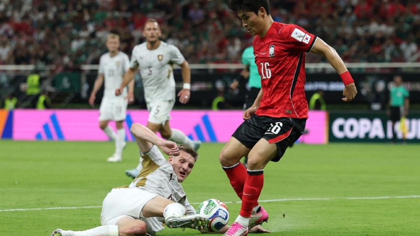 Czech Republic's Stepan Chaloupek in action with South Korea's Park Jin-seob during the South Korea v Czech Republic Group A match of the FIFA World Cup 2026 at Estadio Guadalajara, Guadalajara, Mexico, June 11, 2026. (OSV News/Paul Childs, Reuters)