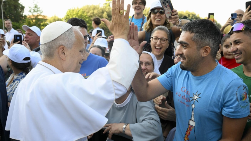 Pope Leo XIV high fives a young man at Piazza Santa Maria degli Angeli in Assisi, Italy, Aug. 6, 2026, during the pope's pastoral visit to Assisi, which included a meeting with young people. (OSV News photo/Mario Tomassetti, Vatican Media)Pope Leo XIV high fives a young man at Piazza Santa Maria degli Angeli in Assisi, Italy, Aug. 6, 2026, during the pope's pastoral visit to Assisi, which included a meeting with young people. (OSV News photo/Mario Tomassetti, Vatican Media)